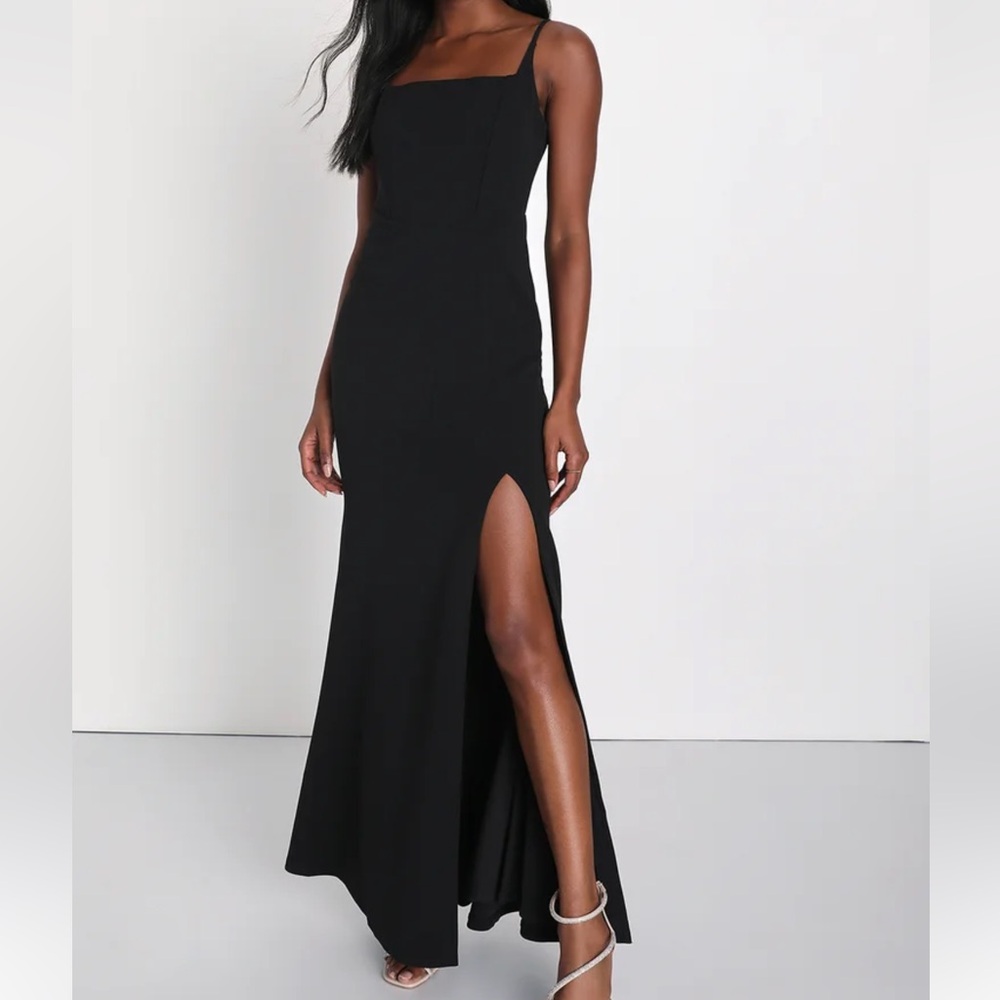 Lulu’s Simply Remarkable Black Mermaid Maxi Dress